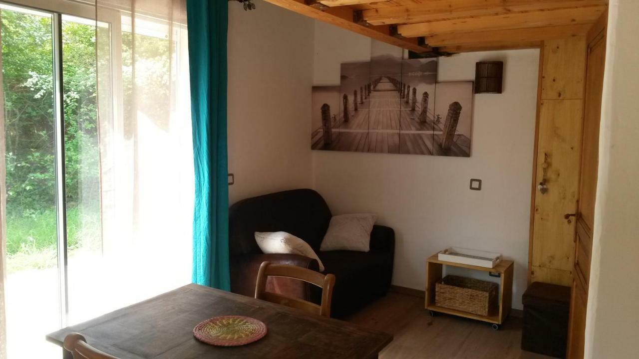 Spa Cabanon De Charme - Le Garagai Meyreuil Eksteriør billede